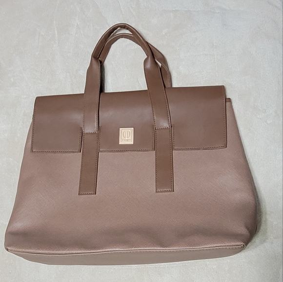 Tanger Tote - Picture 1 of 12